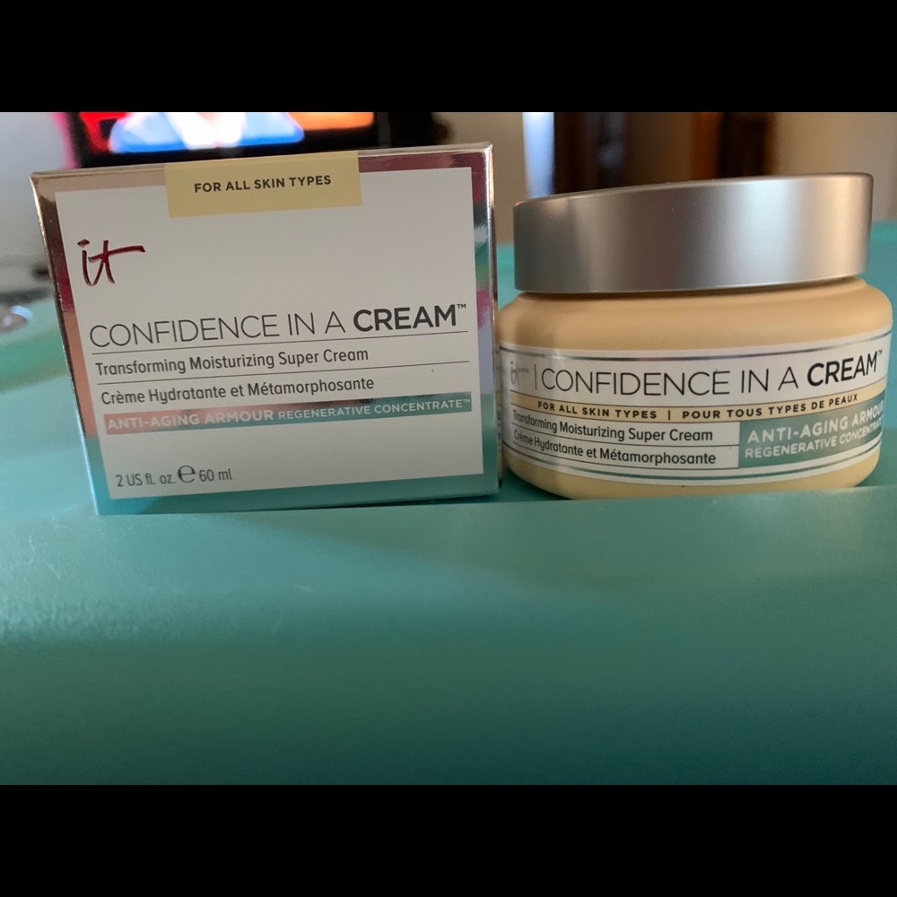 COPY - it Cosmetics Confidence in a Cream-Anti-ag…